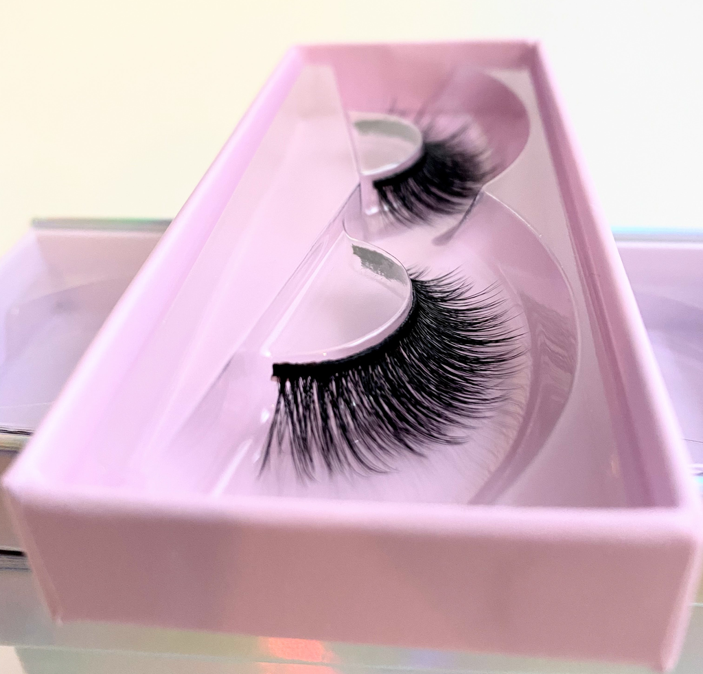 Flirt silk lash side view