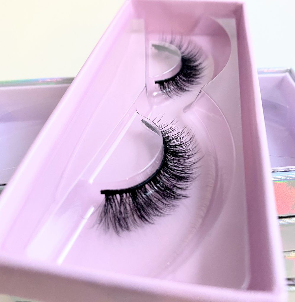 Venus faux mink lash, cat-eye, natural, 11mm